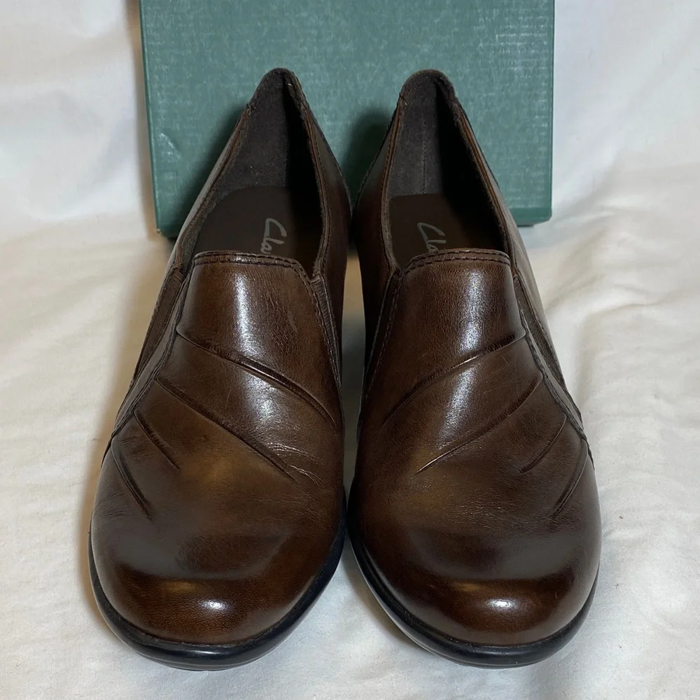 Clark’s Partridge Brown Leather heeled slip-on shoes - Women-7.5M NWT - Picture 11 of 12